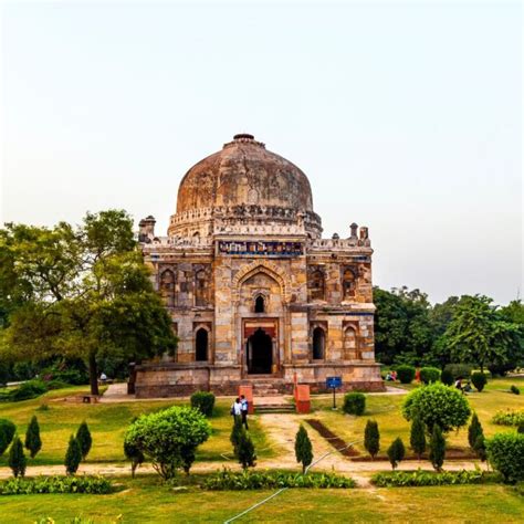 10 Famous Historical Monuments In Delhi That Should Be On Your List For