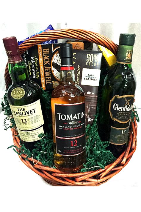 Send personal and corporate irish whiskey gifts to canada with drinkablegifts.com gift delivery service. Scotch Gift Basket
