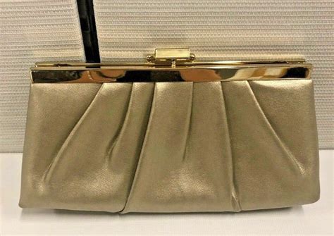 Gunne Sax Gold Metallic Clutch | eBay | Metallic clutch, Metallic purse, Leather wristlet clutch