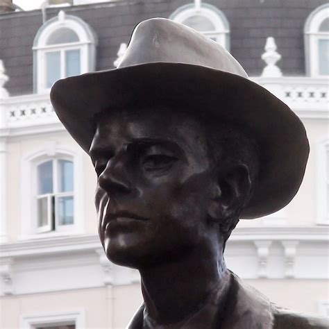 Bartok statue : London Remembers, Aiming to capture all memorials in London