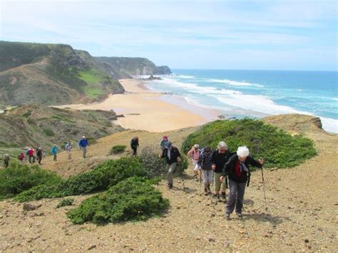 Bei unseren singlereisen reisen sie gemeinsam mit gleichgesinnten, teilen ihre eindrücke und reiseerfahrungen und erleben besondere momente in der gruppe. Wandern mit Uwe (Monchique) - Aktuelle 2021 - Lohnt es ...