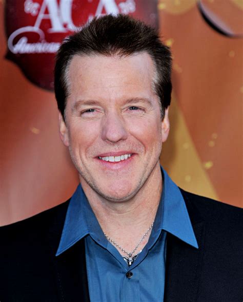 Jeff Dunham Picture 1 The 2010 American Country Awards Arrivals