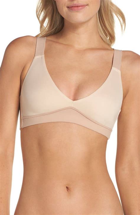 The 24 Best Back Smoothing Bras According To Reviews Who What Wear Uk