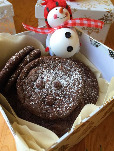 It's Starting to Look A Lot Like Christmas: Almond Flour ...