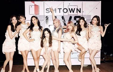 See The Lovely Group Picture Of Snsd Wonderful Generation