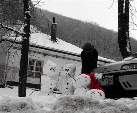 11 Unforgettable Snowmen Life Pictures Snowman Gullivers Travels