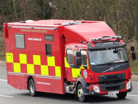 Tyne And Wear Fire And Rescue Incident Command Unit Volvo Fl Flickr