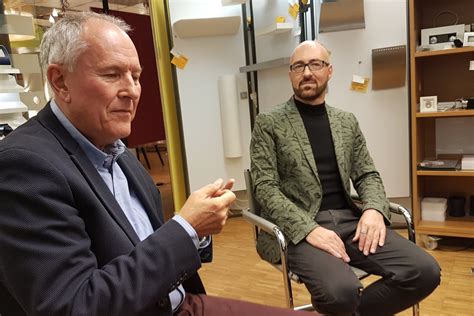 The latest tweets from @onlyyoontv Pressekonferenz "Unternehmen des Jahres" / Handelsverband ...