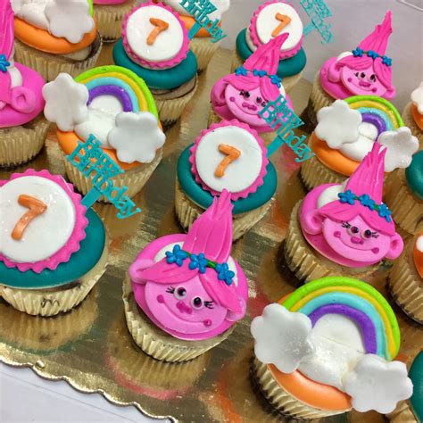 Trolls cupcakes | Tortas de trolls, Fiesta trolls, Fiesta infantil tematica