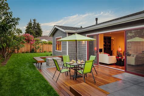 You can transform your outdoor space and add to the value and visual appeal of your entire home with the right backyard deck ideas. 24+ Modern Deck Ideas | Outdoor Designs | Design Trends ...