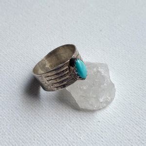 Fortuna Ring Vintage Unstamped Sterling Silver And Genuine Turquoise