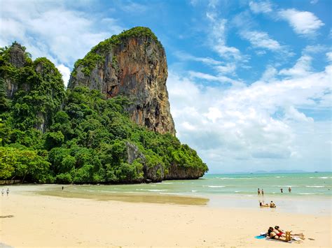 Railay Beach Travel Guide Best Things To See Do And Eat Max The Explorer