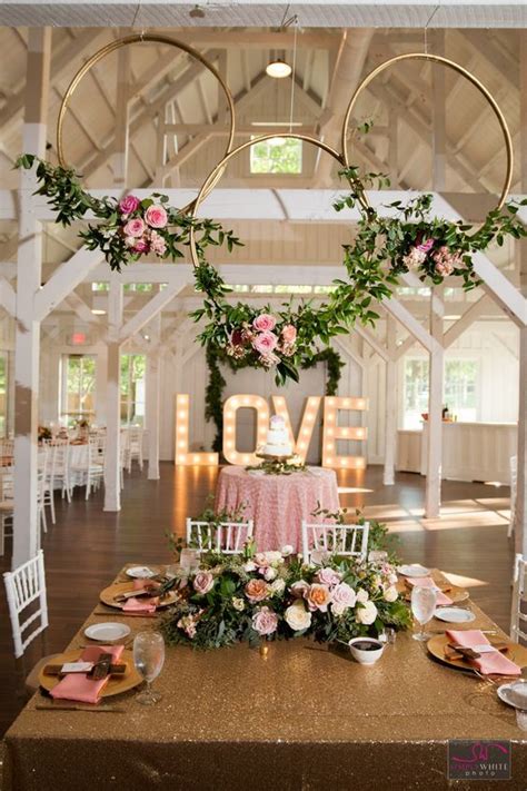 Trend Alert Hula Hoops At Your Wedding En 2020 Décoration Mariage