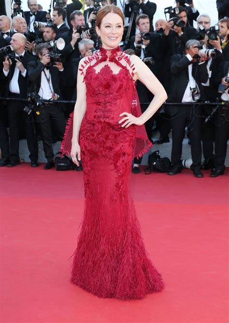Cannes 2017 Les Plus Beaux Looks Des Stars Sur Le Tapis Rouge Glamour Julianne Moore Mejor
