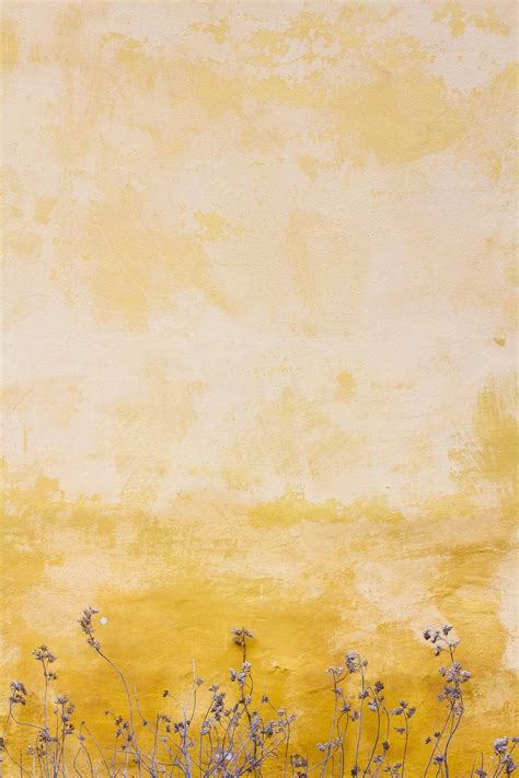 Download Yellow Vintage Aesthetic Painting Wallpaper