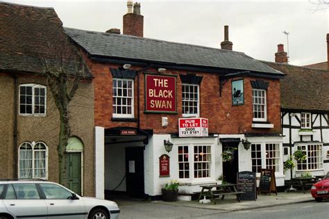 Pubs Then And Now 081 Black Swan Henley In Arden Warks 2001 To 2011