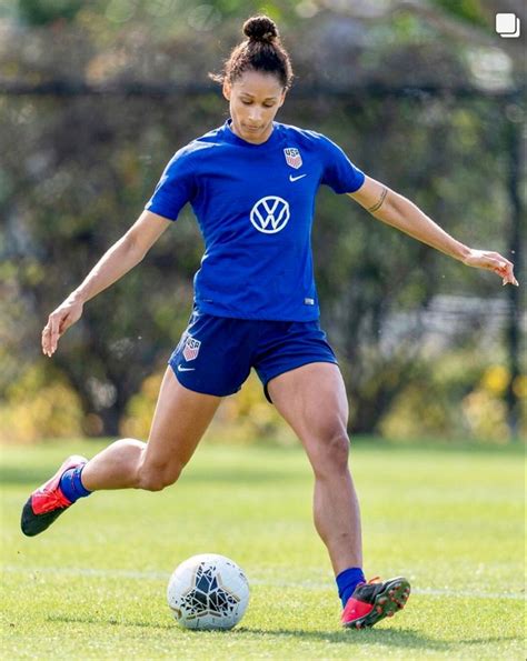 January was a month of trainings and coming together. Lynn Williams, USWNT training in California for the 2020 ...