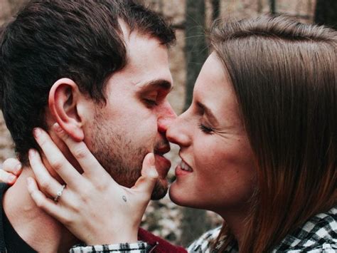 17 Real Men Reveal Why They Cheated On Their Partners Men Who Cheat Cheating Why Do Men