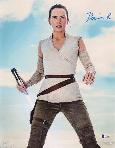 Daisy Ridley Signed Star Wars The Rise Of Skywalker 11x14 Photo