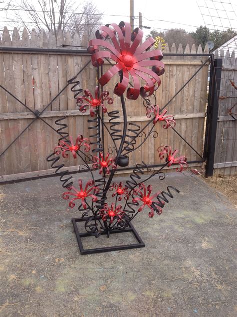 Steel Flower Sculpture Metal Art Welded Metal Yard Art Scrap Metal