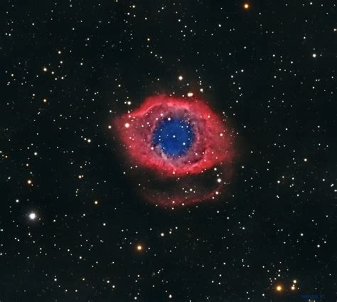 The Helix Nebula Ngc 7293 2 Astronomy Magazine Interactive Star