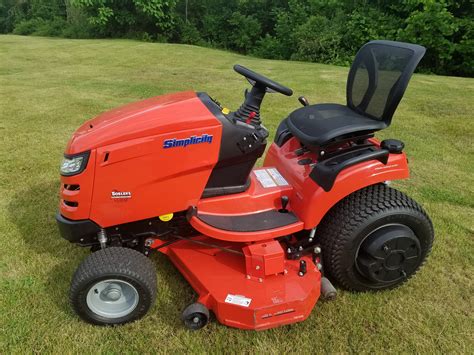 2015 Simplicity Prestige 27 BS Garden Tractor for sale in New Hampton