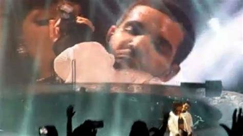 Watch Rihanna Grinds On Drake Onstage In Paris