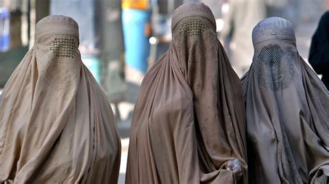 China Has Just Banned The Burqa In Its Biggest Muslim City Worldnews