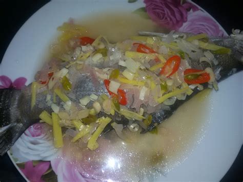 Sekarang masanya anda mencuba memasak ikan siakap dengan resepi stim limau ala thai ini. PERMATABIRU: RESEPI IKAN SIAKAP MASAK STIM LIMAU