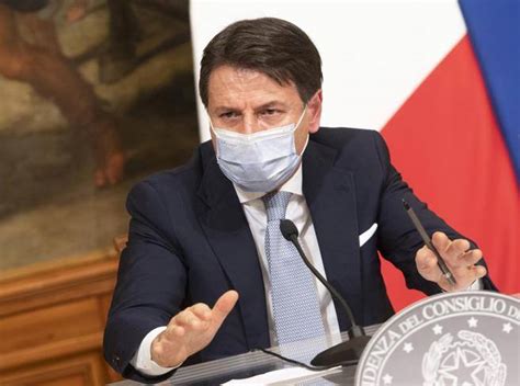 Si può andare nelle seconde case? Dpcm, i chiarimenti del governo: si può andare a caccia? E ...