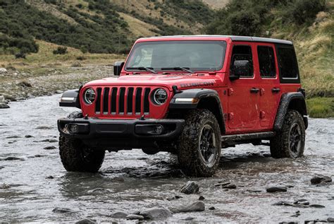 First Review The All New 2018 Jeep Wrangler Gear Patrol