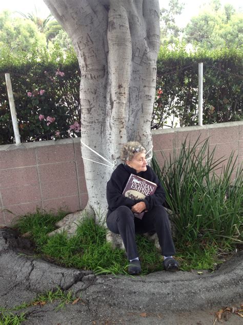 Hermosa Beach Resident Saves Tree Easy Reader News