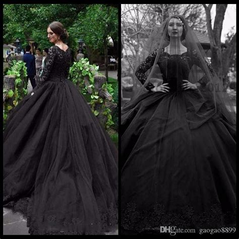 Vintage Black Gothic Ball Gown Wedding Dresses Long Sleeve