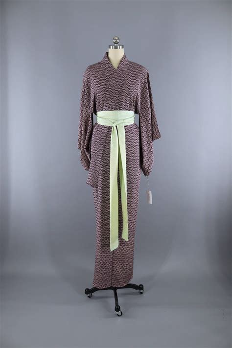 Vintage 1960s Silk Kimono Robe / Purple Plum Floral | Silk kimono, Silk kimono robe, Kimono robe