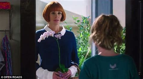 This was not as bad as i thought it would be. Julia Roberts reconnects with daughter in Mother's Day trailer | Daily Mail Online