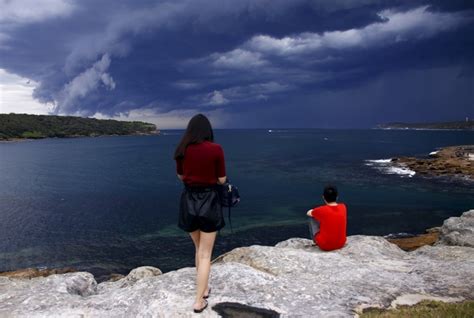 Watch How A Spectacularly Scary Tsunami Cloud Forms Across The Sydney