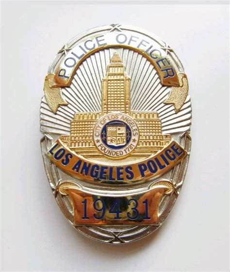 Pin By John Brazzell On Badges And Patches Police Officer Badge