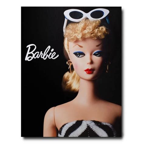 КНИГА Barbie 60 Years Of Inspiration 26747 Аксесоари за интериора Албуми Изкуство и книги