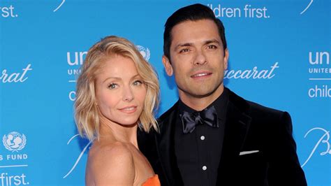 Watch Access Hollywood Interview Kelly Ripa S Thirst Trappy Post Of Shirtless Mark Consuelos