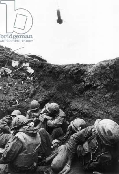 Image Of Vietnam War 1964 1973 In Trenches Of Khe Sanh American