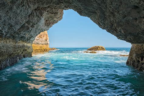 Inconvénient de l'écran pc 4k samsung u28e590d à 28 pouces. Picture Portugal Algarve Sea Nature Crag