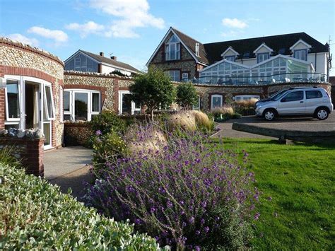 If you are driving to the white horse inn, free parking is available. THE WHITE HORSE - Inn Reviews (Brancaster Staithe, Norfolk ...