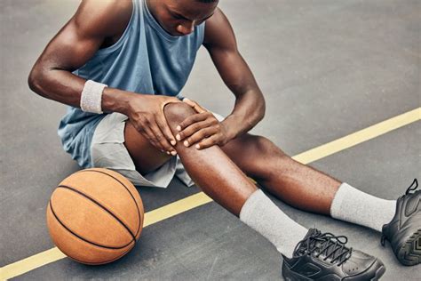 Acl Tear Symptoms Causes Recovery Time