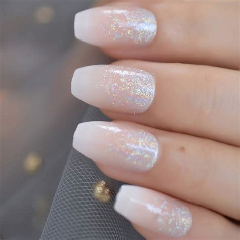 15 Beautiful Glitter Nail Designs Youll Obsess Over College Fashion