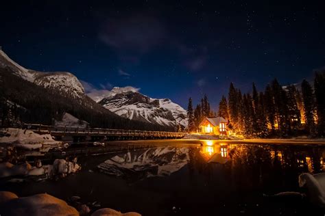 9 Excellent Reasons To Stay At Emerald Lake Lodge In Yoho The Banff Blog