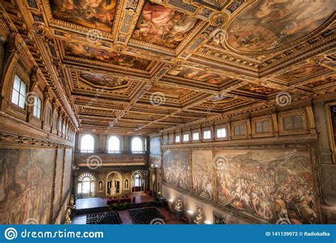 Primer patio del palacio vecchio. Interior With Fresco And Golden Ceiling Of The 14th ...