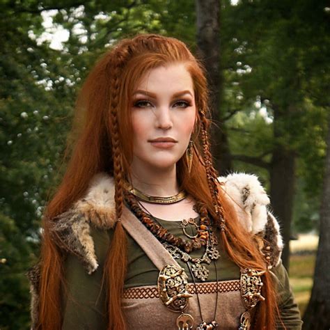 What hairstyle did vikings have? 1001 + Ideas for Stunning Medieval and Renaissance Hairstyles