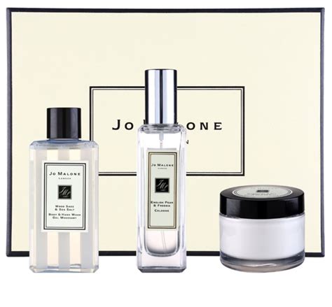 Candle burn time is 45 hours. Jo Malone Fragrance layering Collection, Gift Set I ...