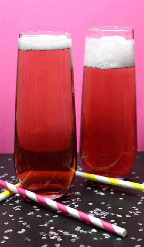 Enjoy it relaxing on the porch or by the pool. Keto Champagne Cocktail - BEST Low Carb Blueberry ...