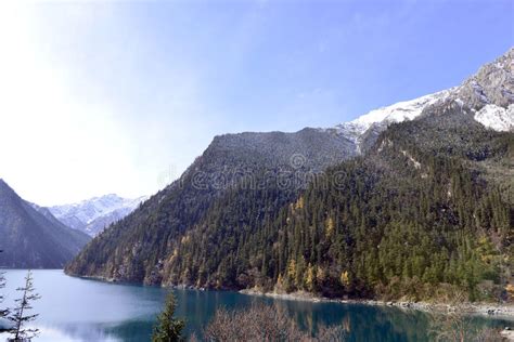 Long Lake And Forest At Jiuzhaigou National Park In Sichuan Stock Photo